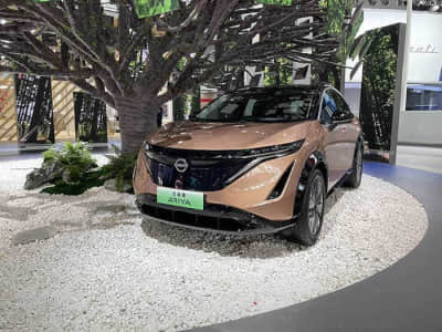 奔驰GLS墨版 全部在售 2022款 2021款 2020款,成都奔驰GLS墨版价格最低120万起售 售全国