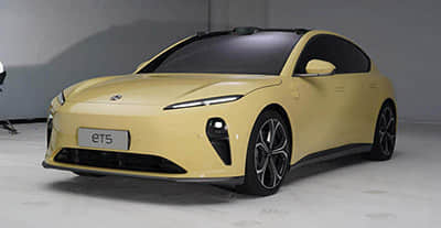 2024款比亚迪腾势D9又卖爆了，埃尔法的春天在哪里？