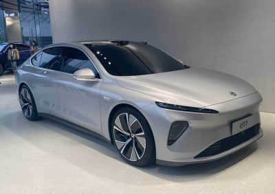 比亚迪再出“王炸”，汉唐荣耀版16.98万起，降维打击吗