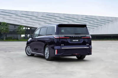 3.0T V6 坦克700 Hi4-T起售价42.8万