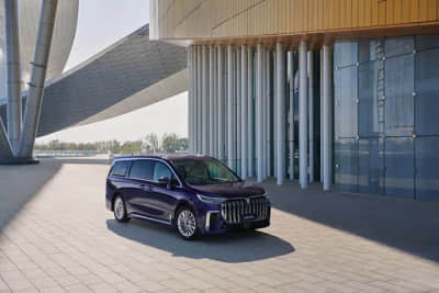 老车主放宽心，极氪001门槛落到26.9万，789马力