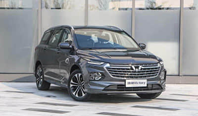 赛道大玩具 小跑车SC01首台白车身下线