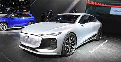 十万级电混MPV怎么选？江淮瑞风M3 HEV有“钞”能力