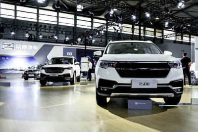 雨天也清晰！蔚来推出流媒体后视镜选装服务：仅需3880元