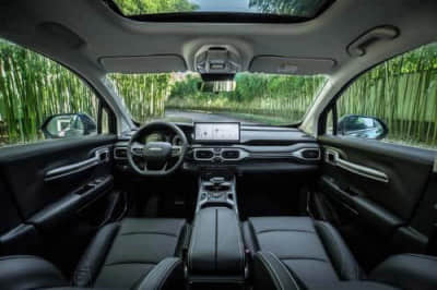 从销量领先到销量腰斩，小鹏到底怎么了,