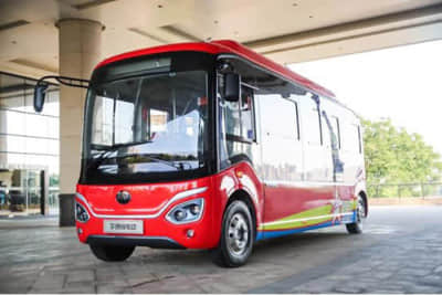 车市击鼓传花的降价游戏：弃利润，冲销量