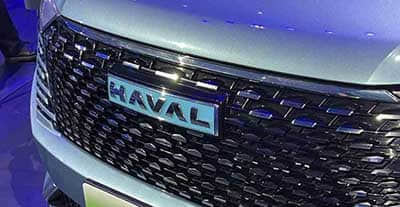 搭载全新混动系统 长安UNI-Z首发亮相！