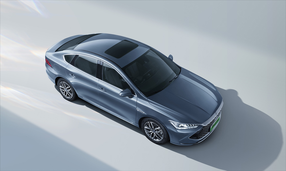 比亚迪双雄出击：秦PLUS驱逐舰05上市，电比油低