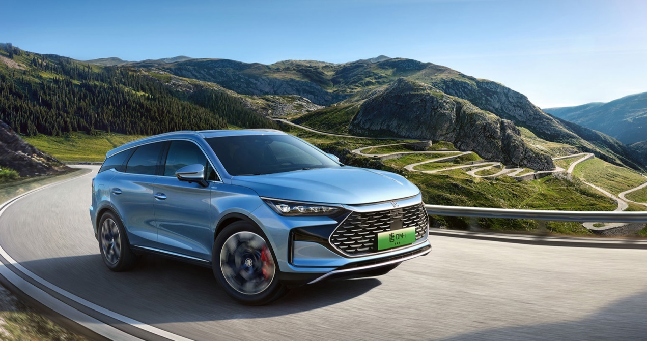 让燃油车再次破防 比亚迪汉/唐荣耀双出击让价格战升级