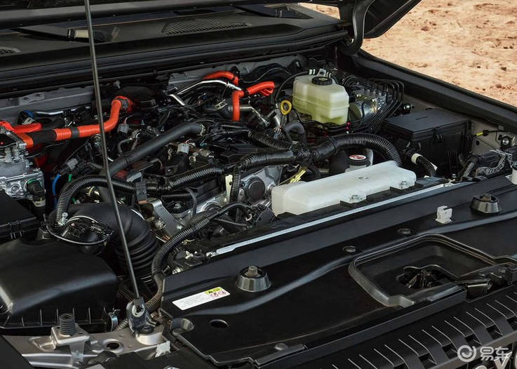 全新普拉多终于降价？预售47万比老款降2万，2.4T油混