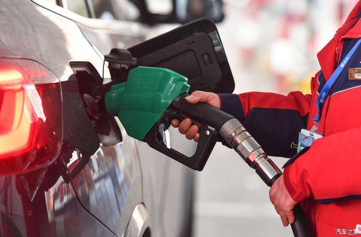 每日热点:秦PLUS/驱逐舰05荣耀版售7.98万起、高合传闻停产6个月 每日热点:秦PLUS/驱逐舰05荣耀版售7.98万起、高合传闻停产6个月