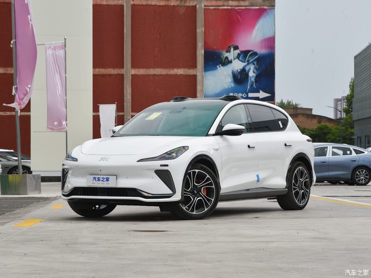 预计配备灵蜥数字底盘2.0 升级800V 智己LS7焕新版6月16日上市