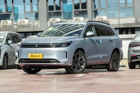 181 万次碰撞规避 + 1290km 综合续航：问界新 M7 的家庭安全续航双保险