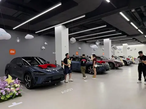 小米YU7全国统一交车，湖南车主“捡漏”现车