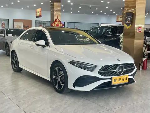 23款准新奔驰A级，3.8万公里，14.7万圆你奔驰梦！